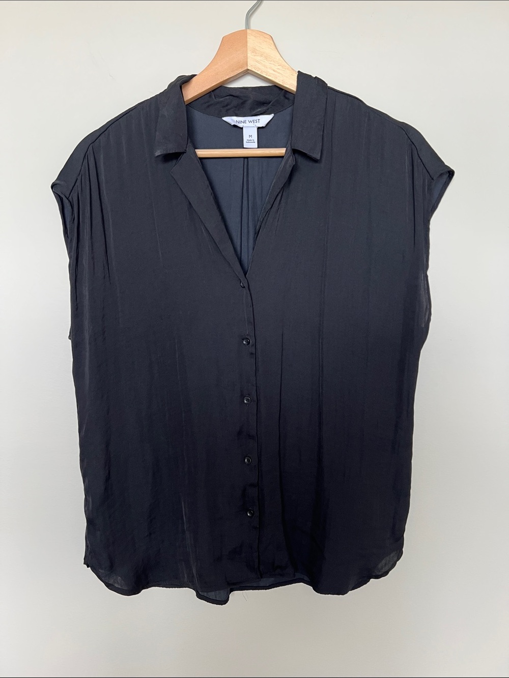 Nine West Black Cap-Sleeve Button-Down Blouse